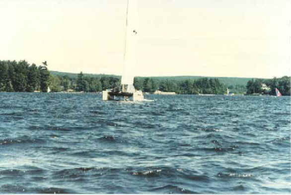 Sailing3.jpg (26115 bytes)