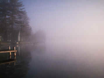 Sunrise morning Fog.jpg (89076 bytes)